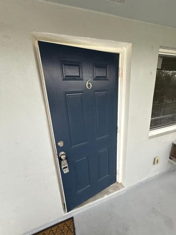 717 NE 10th Avenue 06, Boynton Beach, FL 33435