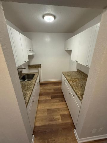 717 NE 10th Avenue 06, Boynton Beach, FL 33435