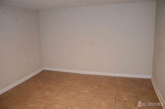 179 Decker Place, Woodbridge Proper, NJ 07095