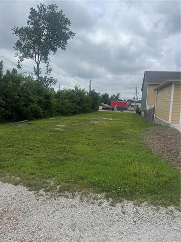 505 S 7th Street, Rogers, AR 72756