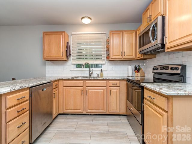 27043 Tidal Way, Fort Mill, SC 29708