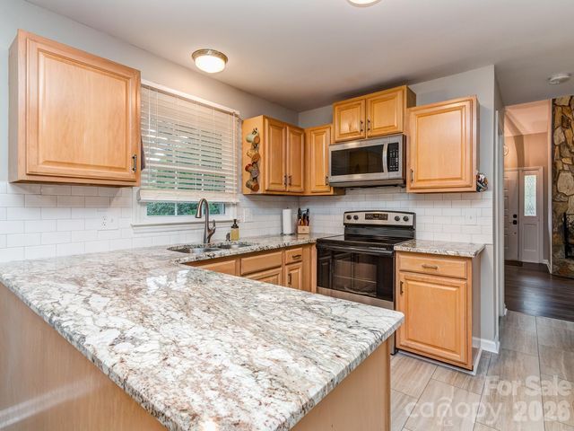 27043 Tidal Way, Fort Mill, SC 29708