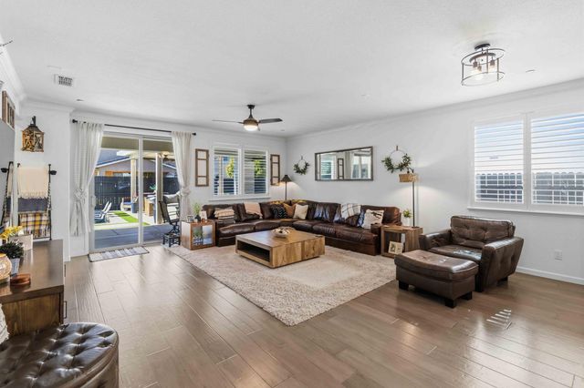 6088 Belfast Way, Roseville, CA 95747