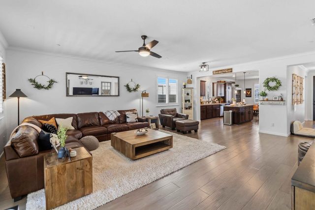 6088 Belfast Way, Roseville, CA 95747