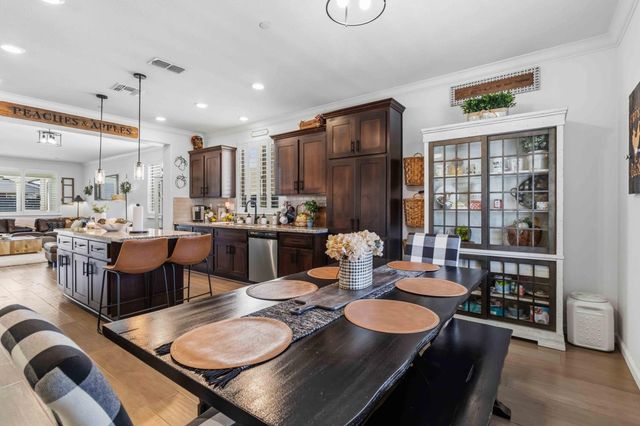 6088 Belfast Way, Roseville, CA 95747