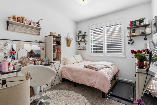 6088 Belfast Way, Roseville, CA 95747