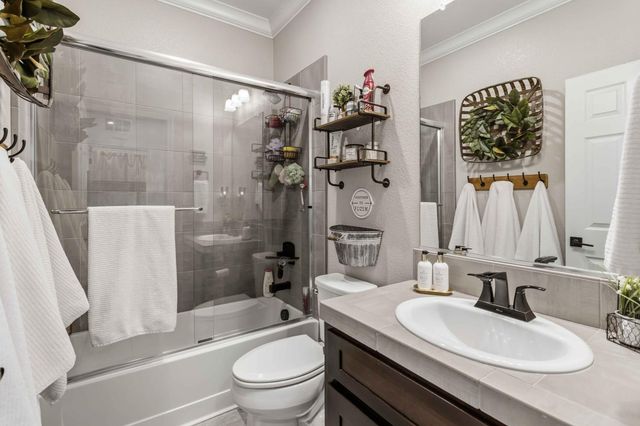 6088 Belfast Way, Roseville, CA 95747