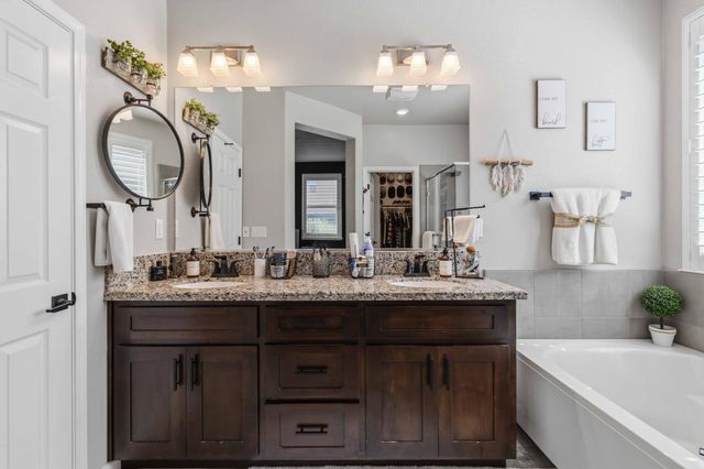 6088 Belfast Way, Roseville, CA 95747