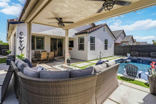 6088 Belfast Way, Roseville, CA 95747