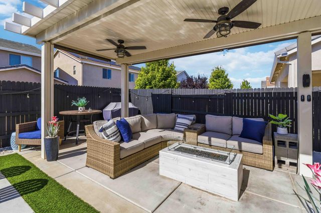 6088 Belfast Way, Roseville, CA 95747