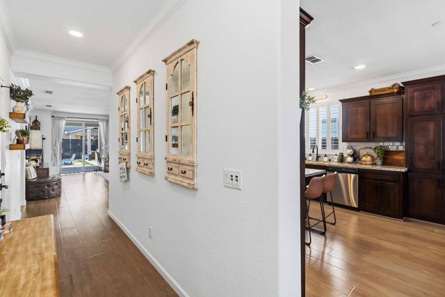 6088 Belfast Way, Roseville, CA 95747