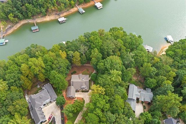 124 SHORE Drive, Other-south Carolina, SC 29643