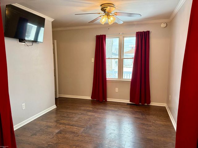 25304 Culver Street, Saint Clair Shores, MI 48081