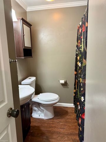 25304 Culver Street, Saint Clair Shores, MI 48081