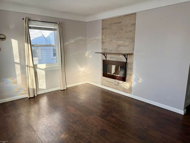 25304 Culver Street, Saint Clair Shores, MI 48081