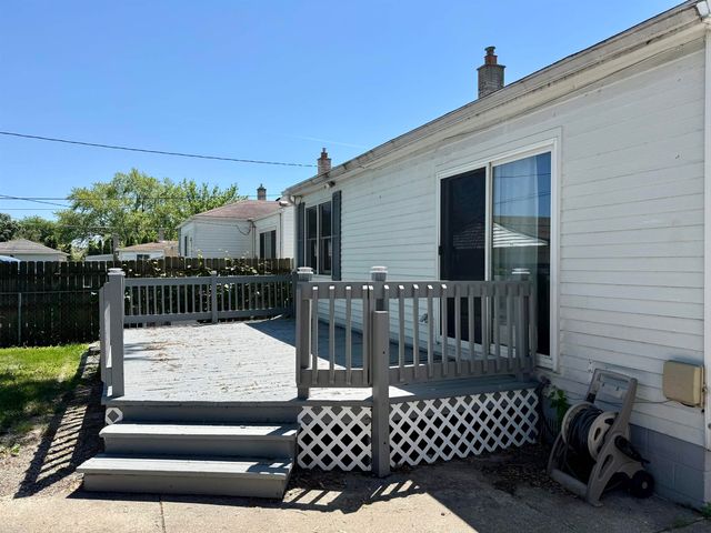 25304 Culver Street, Saint Clair Shores, MI 48081