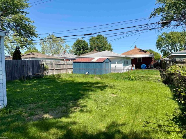25304 Culver Street, Saint Clair Shores, MI 48081
