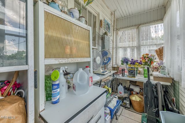 208 Delaware Street, Johnson City, TN 37604