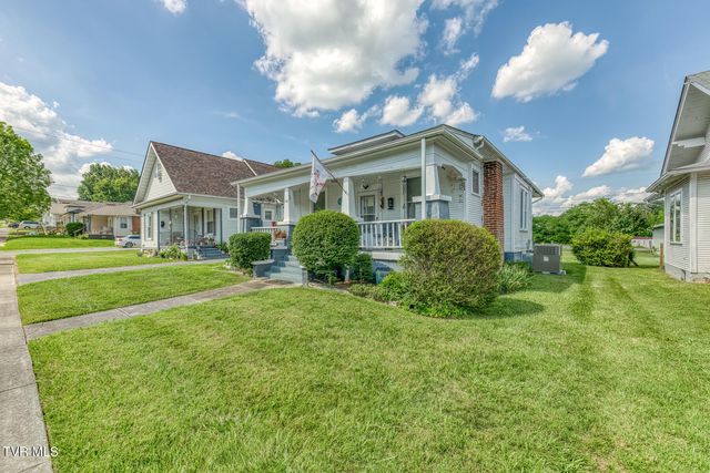 208 Delaware Street, Johnson City, TN 37604