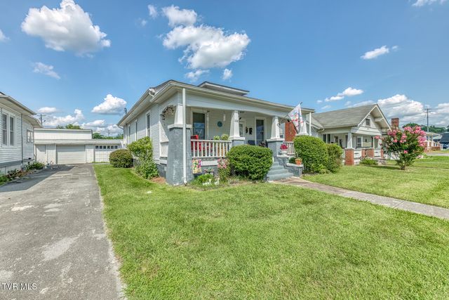 208 Delaware Street, Johnson City, TN 37604