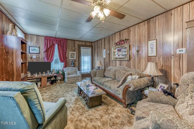 208 Delaware Street, Johnson City, TN 37604