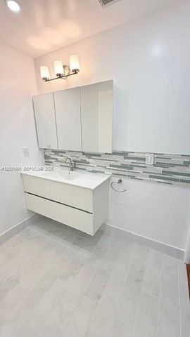 7921 SW 57th Ct 7921, South Miami, FL 33143