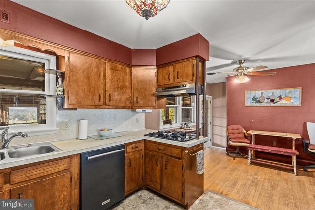 2505 TANEYTOWN RD, Gettysburg, PA 17325