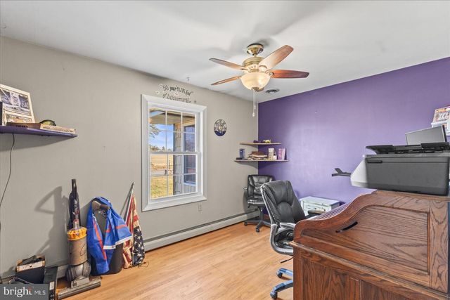 2505 TANEYTOWN RD, Gettysburg, PA 17325