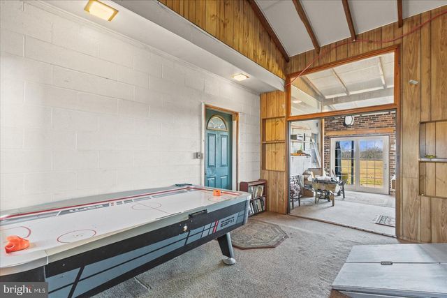 2505 TANEYTOWN RD, Gettysburg, PA 17325