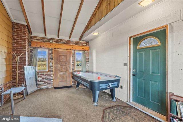 2505 TANEYTOWN RD, Gettysburg, PA 17325