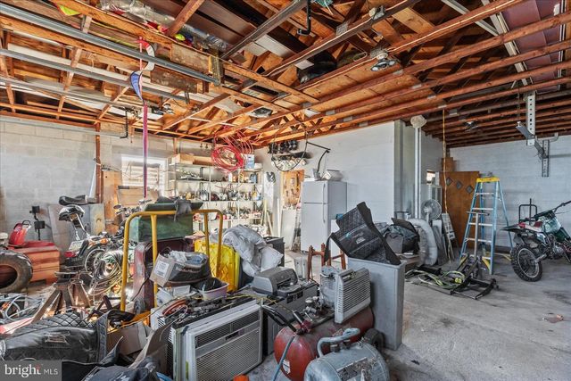 2505 TANEYTOWN RD, Gettysburg, PA 17325