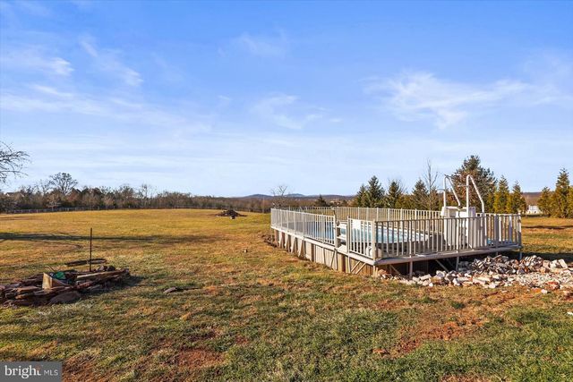 2505 TANEYTOWN RD, Gettysburg, PA 17325