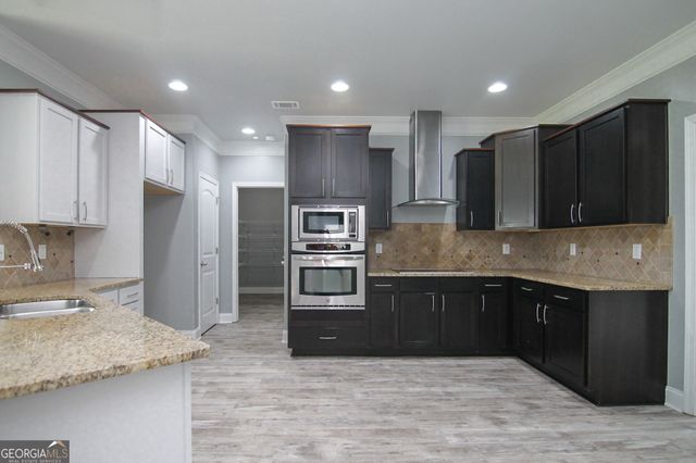 607 Alexis Way, Bonaire, GA 31005