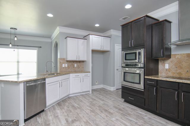 607 Alexis Way, Bonaire, GA 31005
