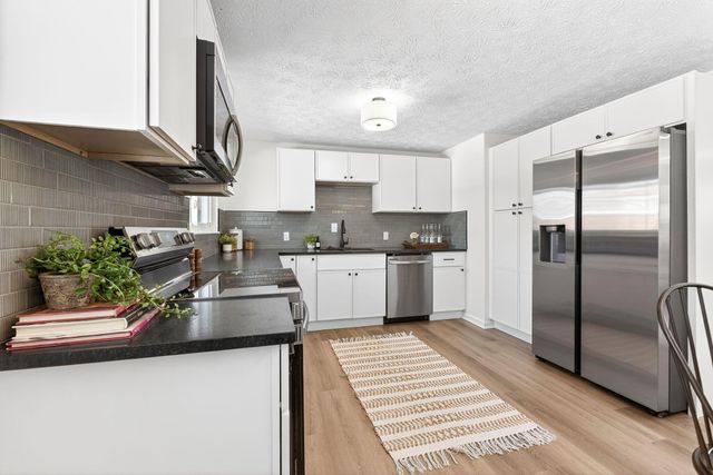 1553 Parkinson Drive, Reynoldsburg, OH 43068