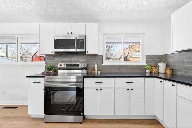 1553 Parkinson Drive, Reynoldsburg, OH 43068