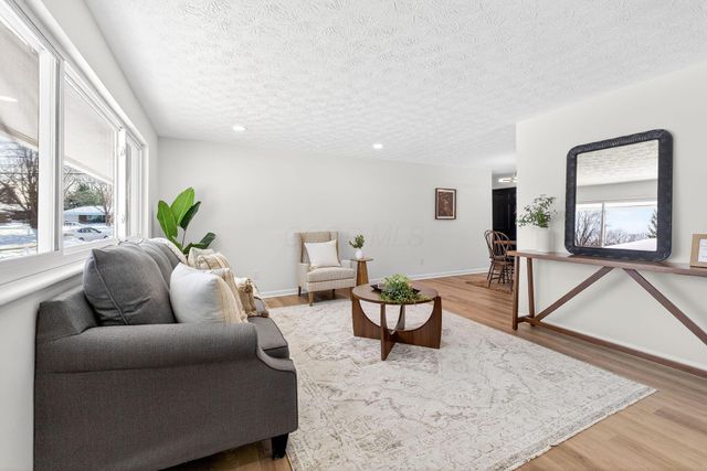 1553 Parkinson Drive, Reynoldsburg, OH 43068