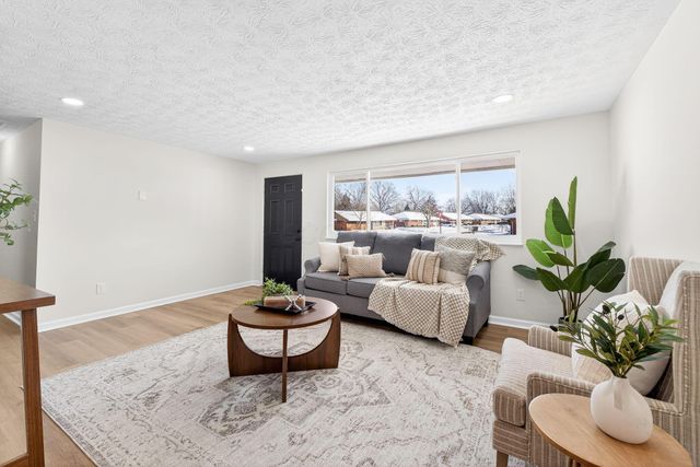 1553 Parkinson Drive, Reynoldsburg, OH 43068