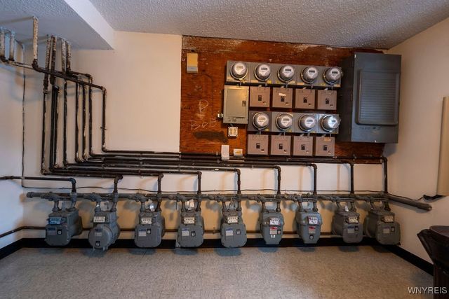 98 Foxberry Drive A, Amherst, NY 14068