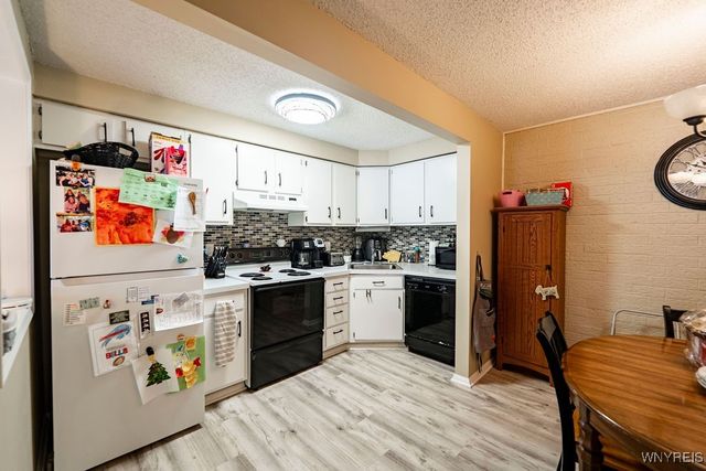 98 Foxberry Drive A, Amherst, NY 14068