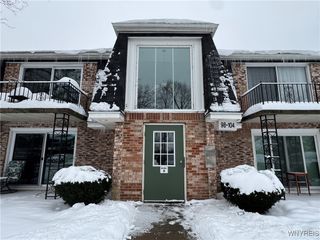 98 Foxberry Drive A, Amherst, NY 14068