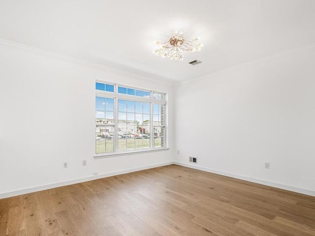 150 SURF Drive # 482, New York City, NY 10473