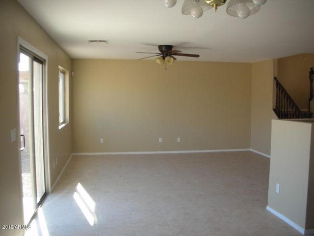 5725 S 32nd Lane, Phoenix, AZ 85041