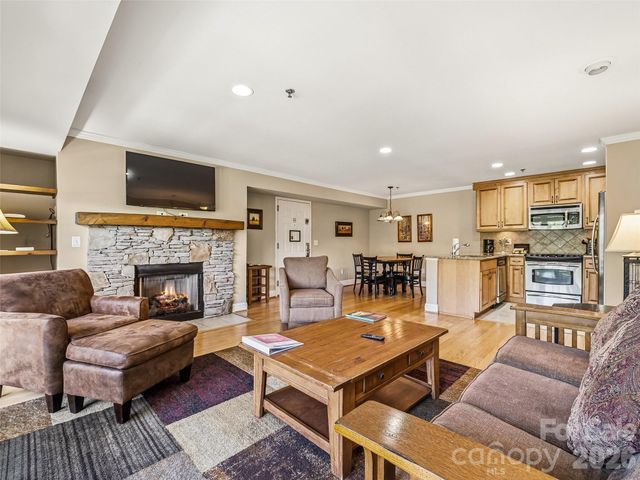 210 Bowling Park Road, Asheville, NC 28803