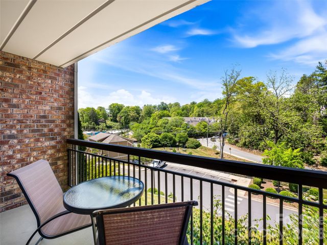 210 Bowling Park Road, Asheville, NC 28803