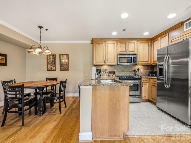 210 Bowling Park Road, Asheville, NC 28803
