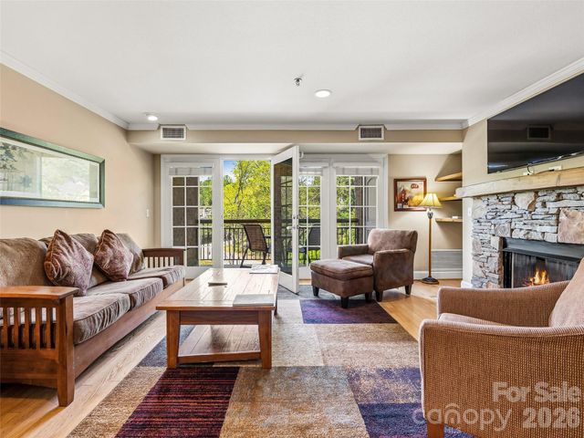 210 Bowling Park Road, Asheville, NC 28803