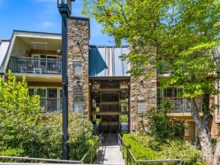 210 Bowling Park Road, Asheville, NC 28803
