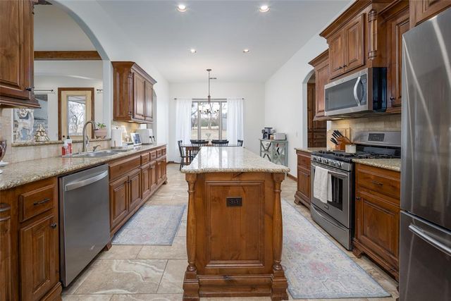 15847 248th Street, Blanchard, OK 73010