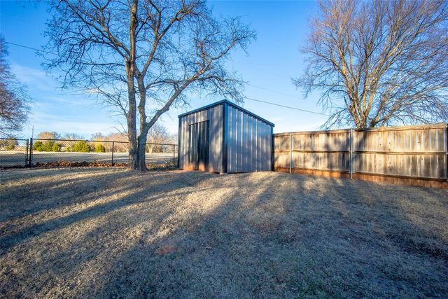 15847 248th Street, Blanchard, OK 73010